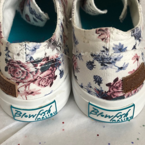 Blowfish Maura Floral Sneakers. - Picture 5 of 8
